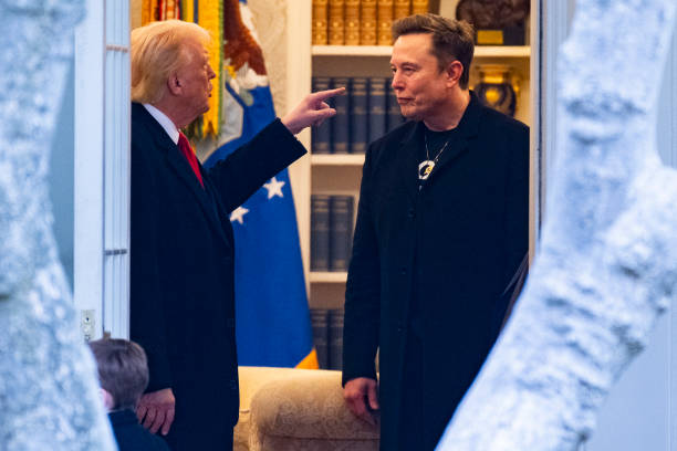  President Donald Trump (left) and Elon Musk (right)